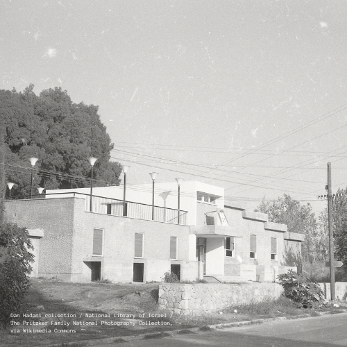 Historic black-and-white photo of Eliaz Winery building.